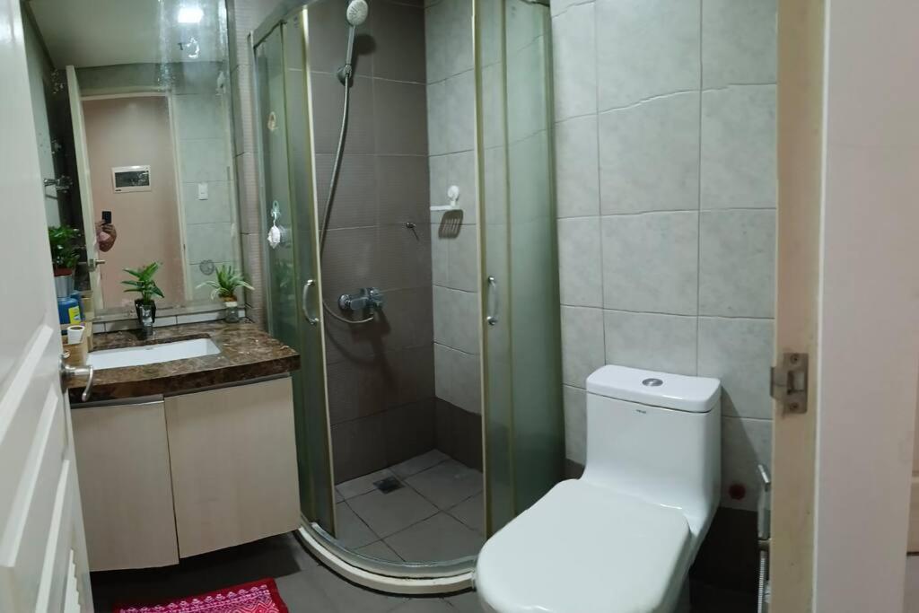 Monarch Parksuites - Balmoral Place Paranaque City Exterior photo